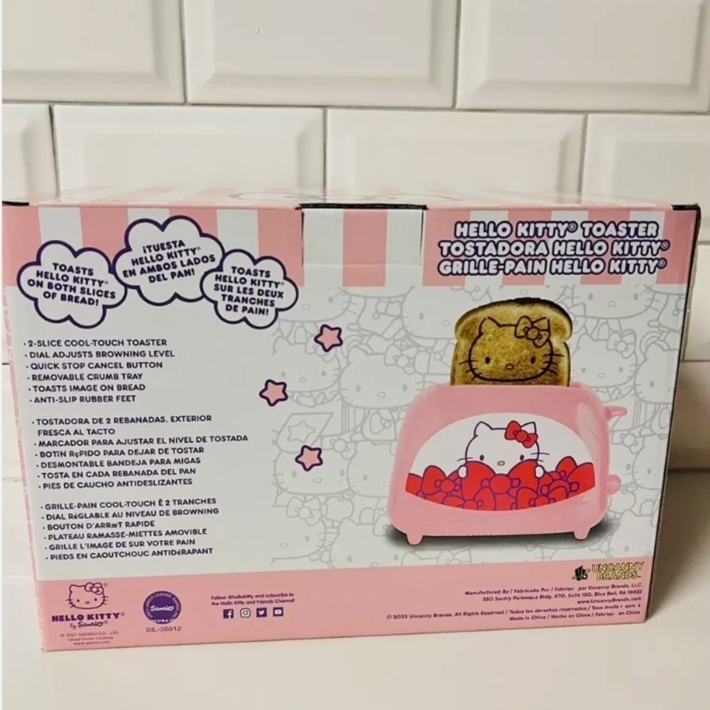 Hello Kitty Toaster with Pink Design - Picture 3 of 5